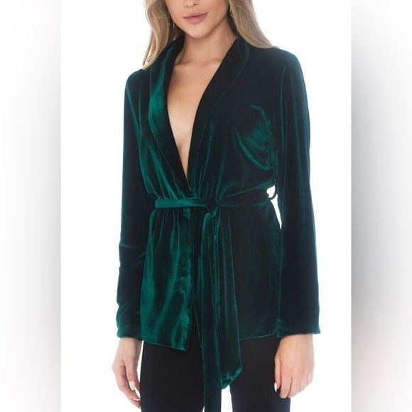 Charlie Holiday Jackets & Blazers - Charlie Holiday Venus Velvet Pin Tuck Belted Blazer Emerald Green Women Size 8